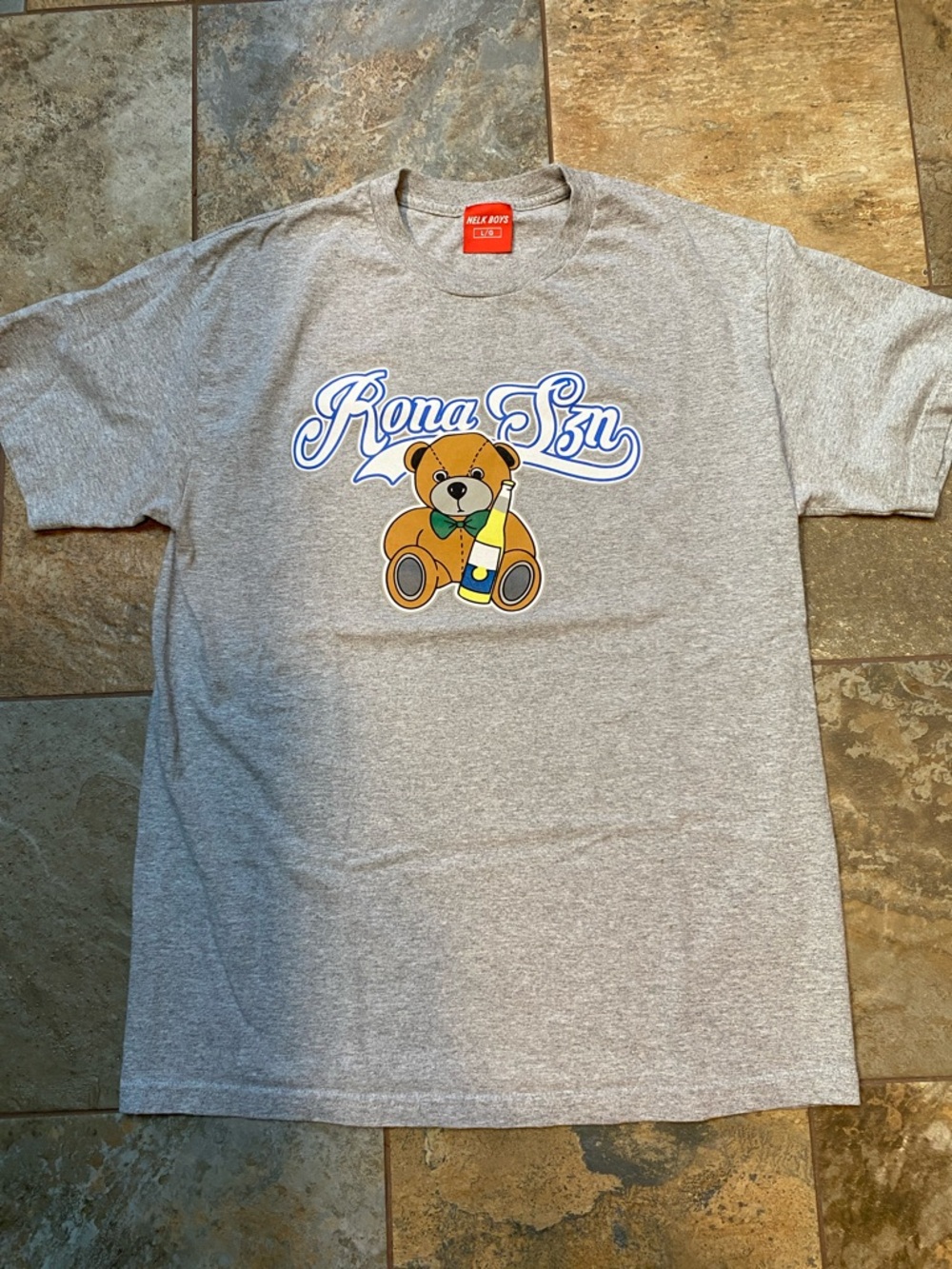 Rona Szn Gray Graphic Tee with Bear Print